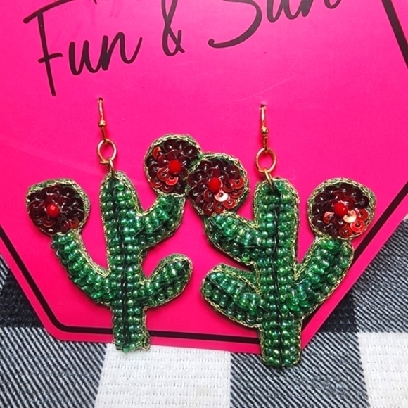 FUN & SUN Sequined Cactus Earrings - Picture 2 of 4